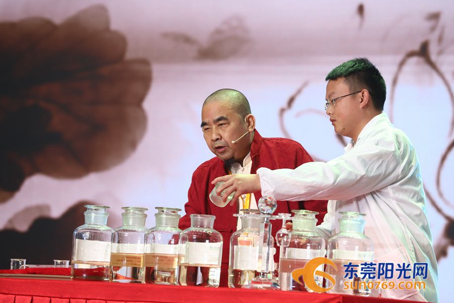 微信图片_20191213120233_副本.jpg